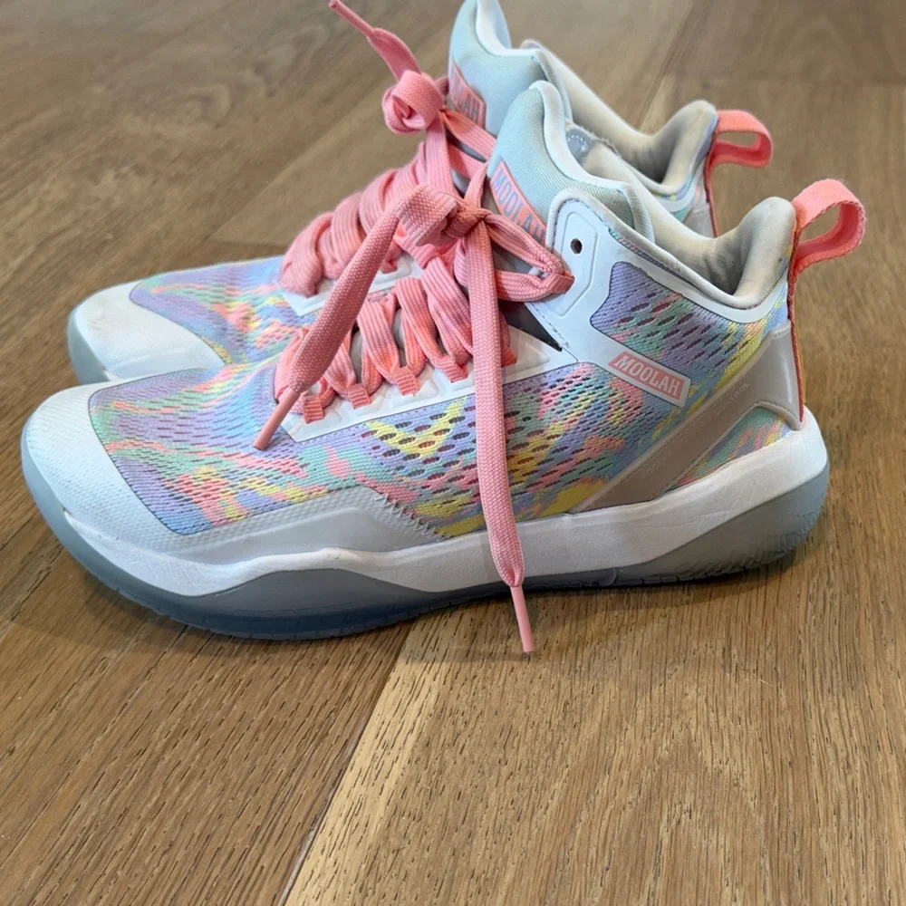 Women's Pastel Multicolor Athletic Sneakers with Pink Laces